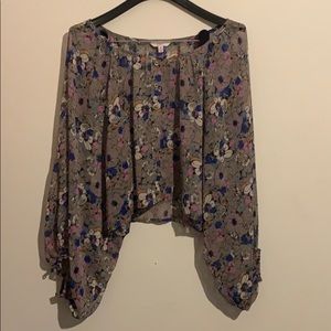 Candies grey floral crop top with blousy sleeves